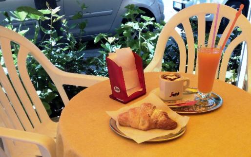Francesco B&B - Torre Canne Exterior photo